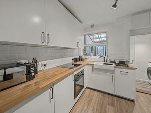 Photo 11- click for photo gallery